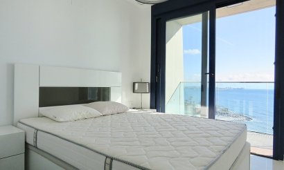 Resale - Apartment / flat - Punta Prima