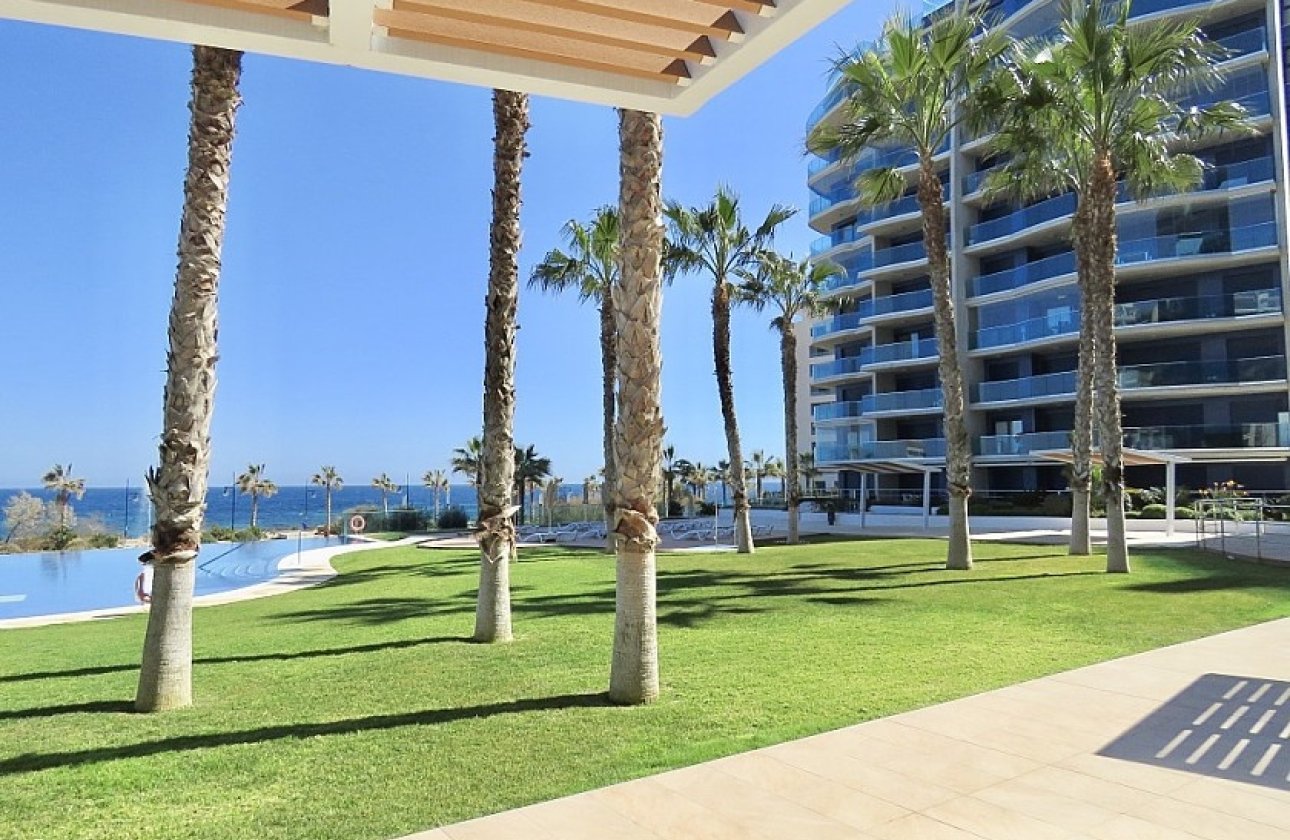 Resale - Apartment / flat - Punta Prima