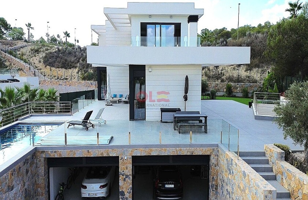 Resale - Villa - Las Colinas Golf Resort - Colinas Golf