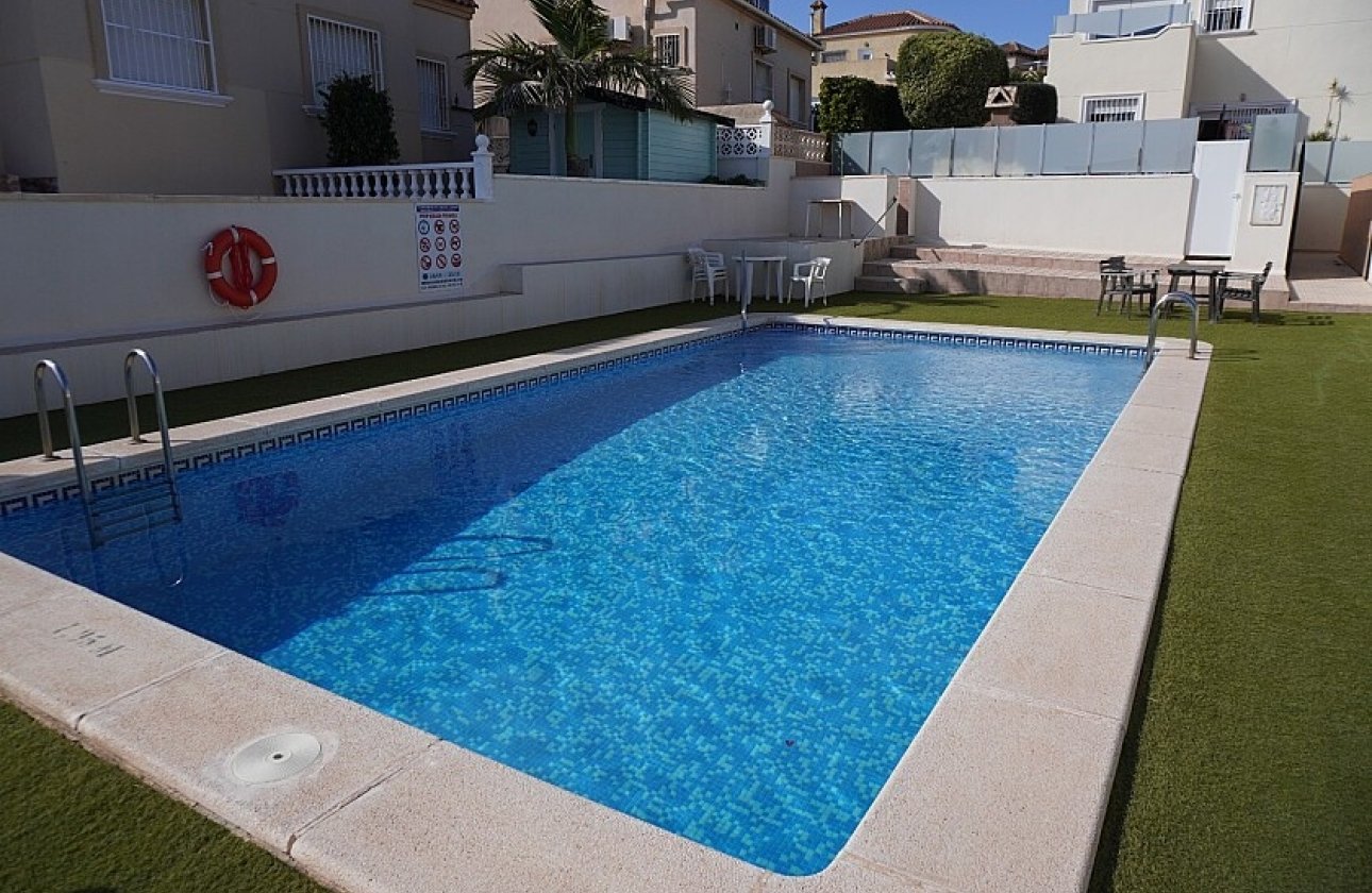 Resale - Villa - Orihuela Costa - Villamartin area