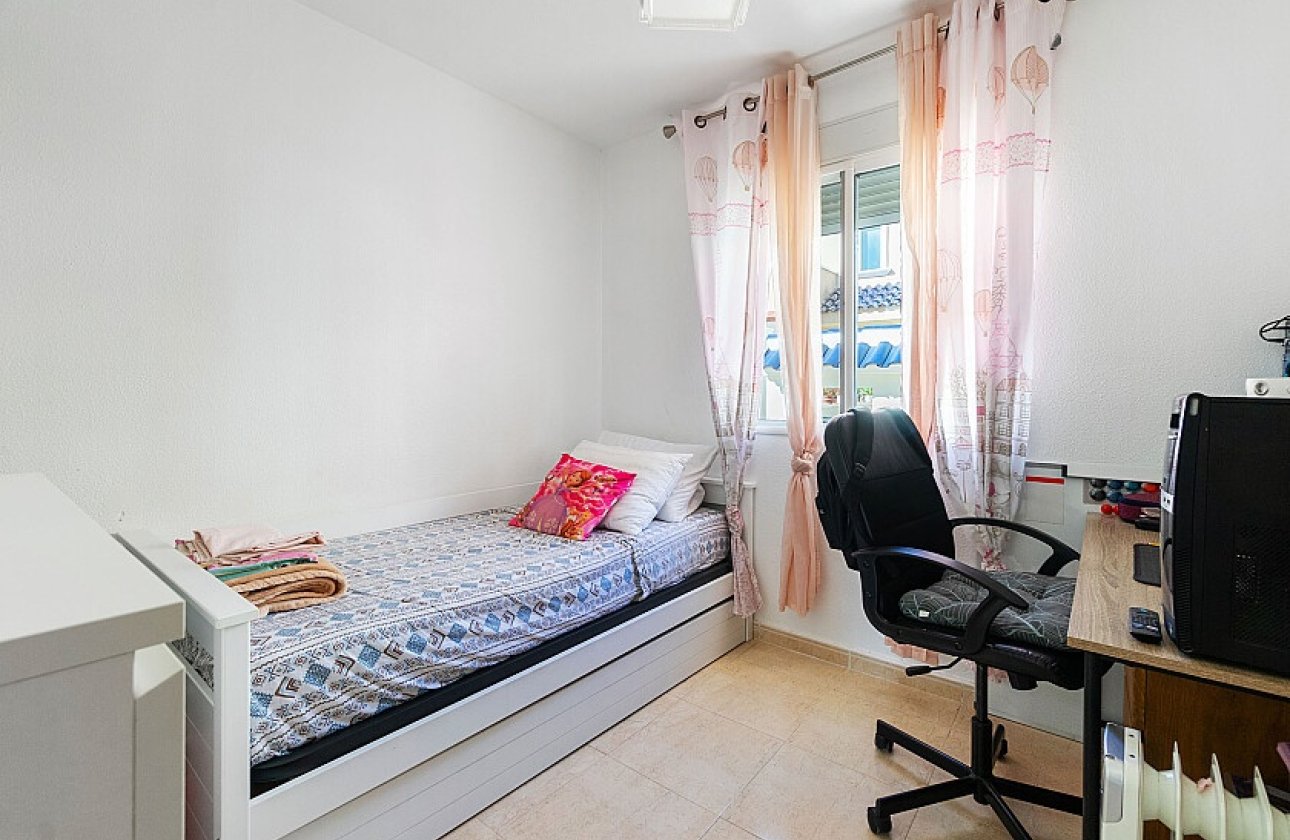 Resale - Villa - Orihuela Costa - Villamartin area