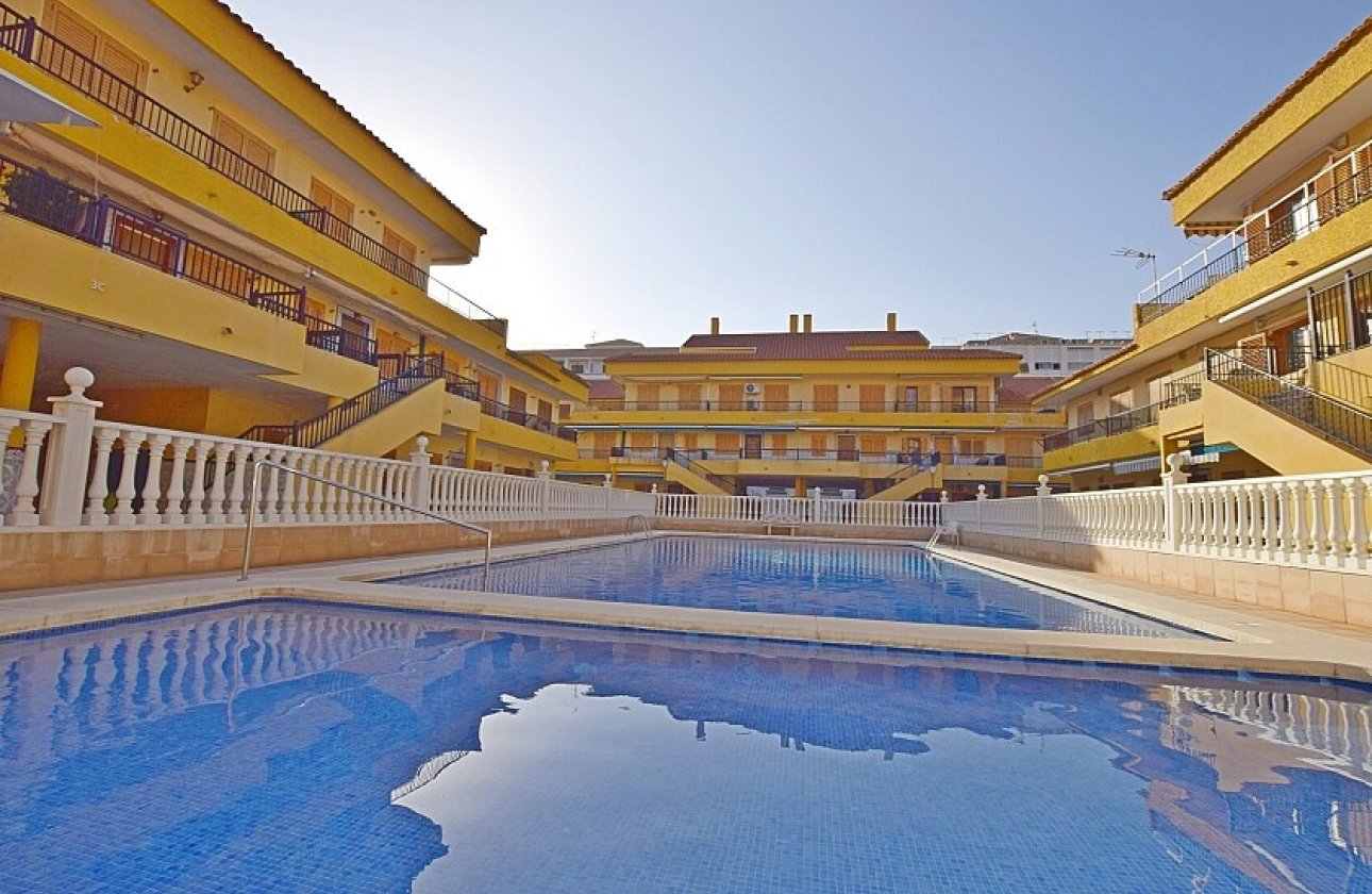 Resale - Townhouse - La Mata