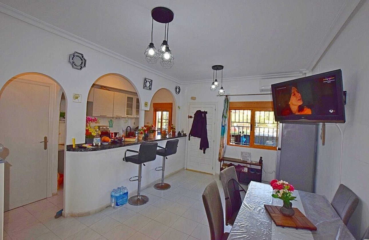 Resale - Townhouse - La Mata