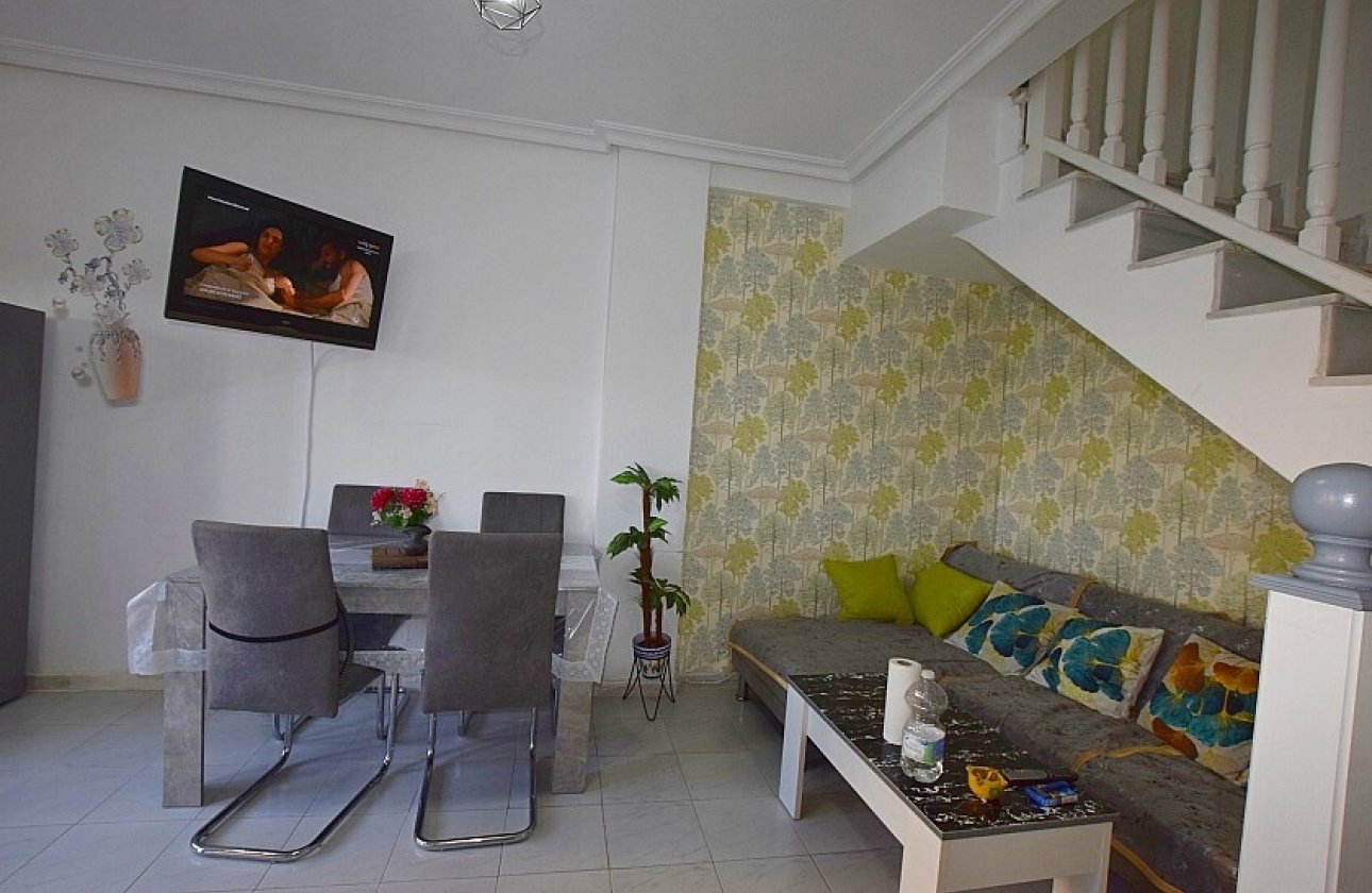 Resale - Townhouse - La Mata