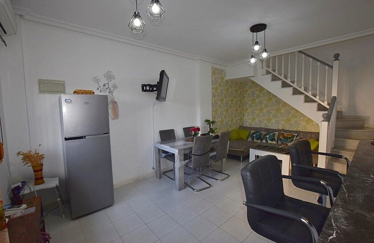 Resale - Townhouse - La Mata