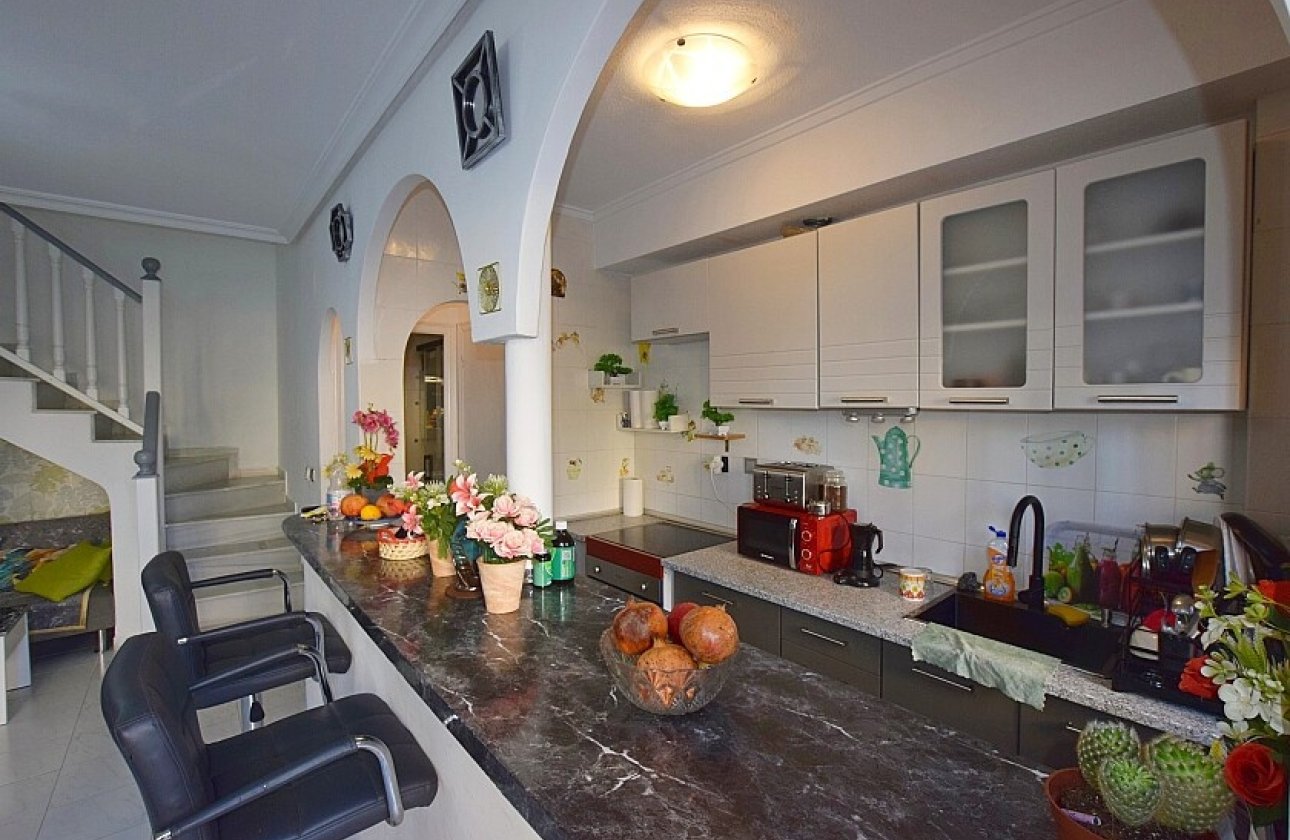 Resale - Townhouse - La Mata