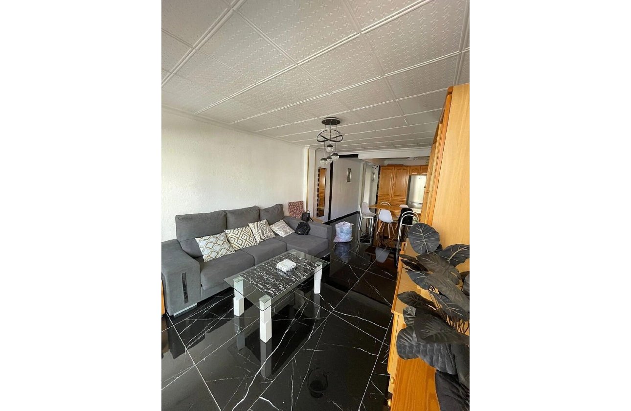 Resale - Apartment / flat - Torrevieja