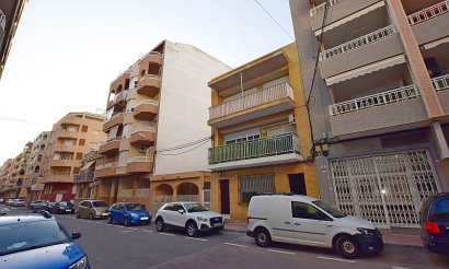 Resale - Apartment / flat - Torrevieja