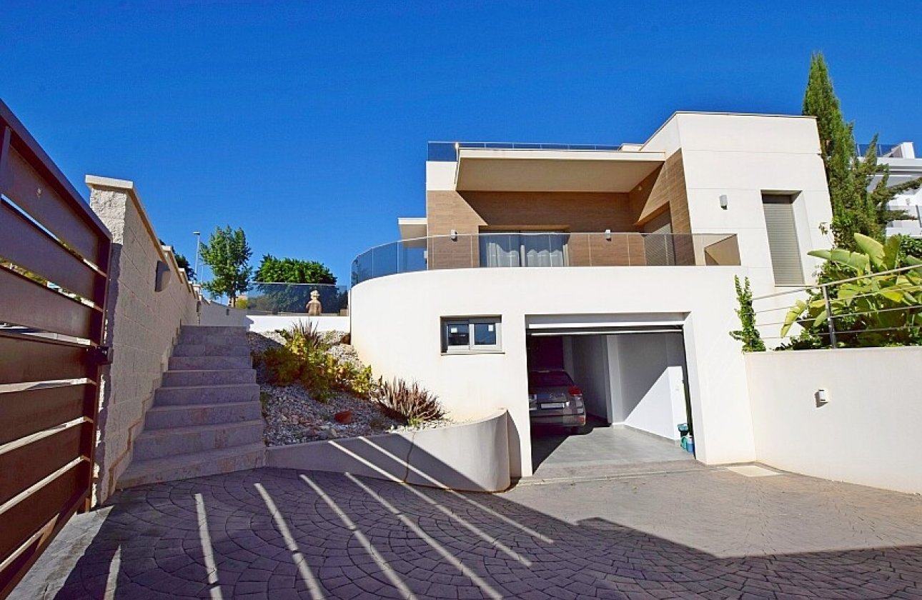 Resale - Villa - San Miguel de Salinas