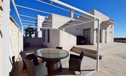 Resale - Villa - San Miguel de Salinas