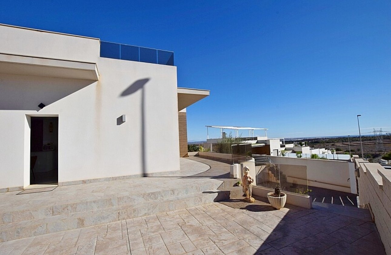 Resale - Villa - San Miguel de Salinas