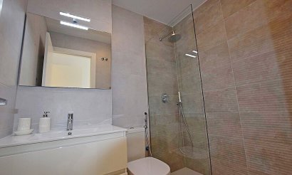 Resale - Villa - San Miguel de Salinas