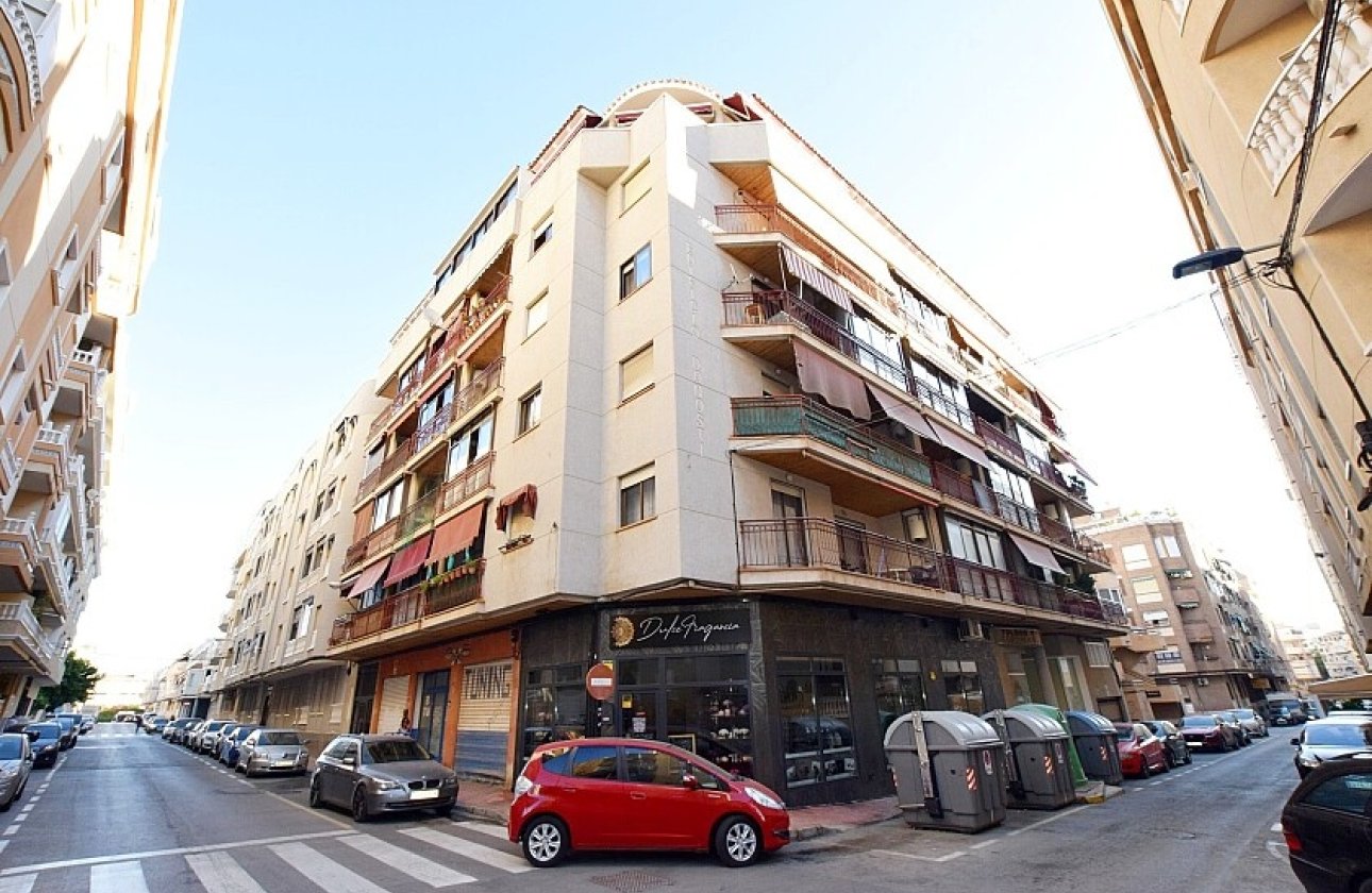 Resale - Apartment / flat - Torrevieja - Playa de los Locos