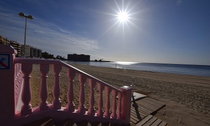 Resale - Apartment / flat - Torrevieja - Playa de los Locos