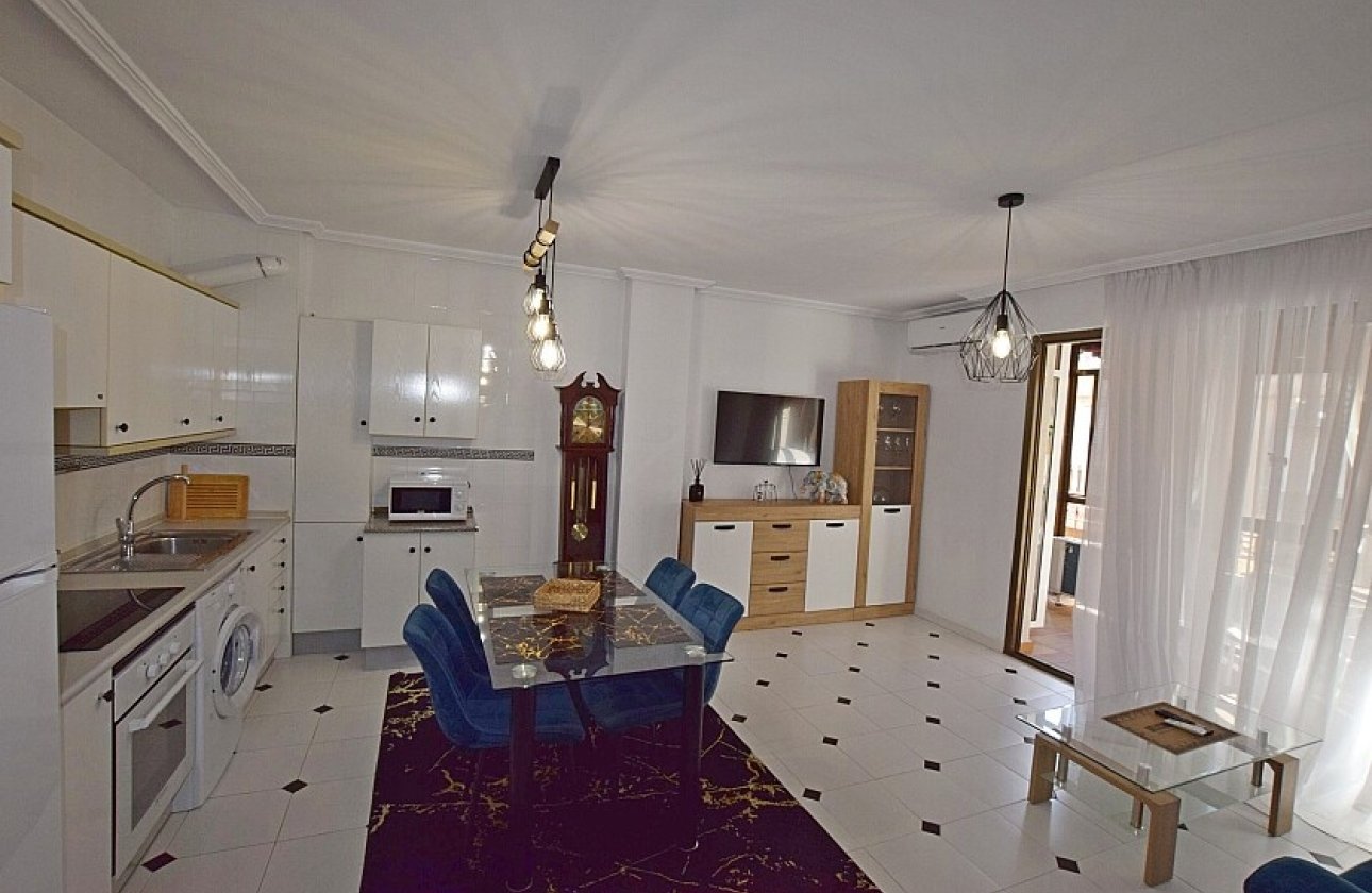 Resale - Apartment / flat - Torrevieja - Playa de los Locos