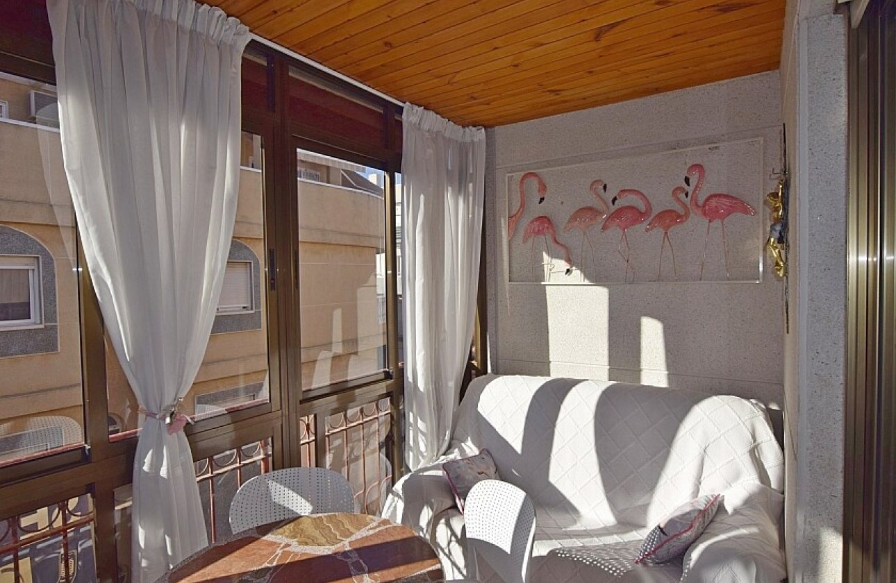 Resale - Apartment / flat - Torrevieja - Playa de los Locos