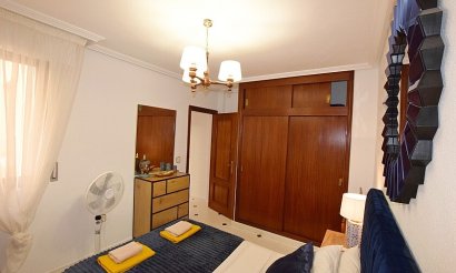 Resale - Apartment / flat - Torrevieja - Playa de los Locos