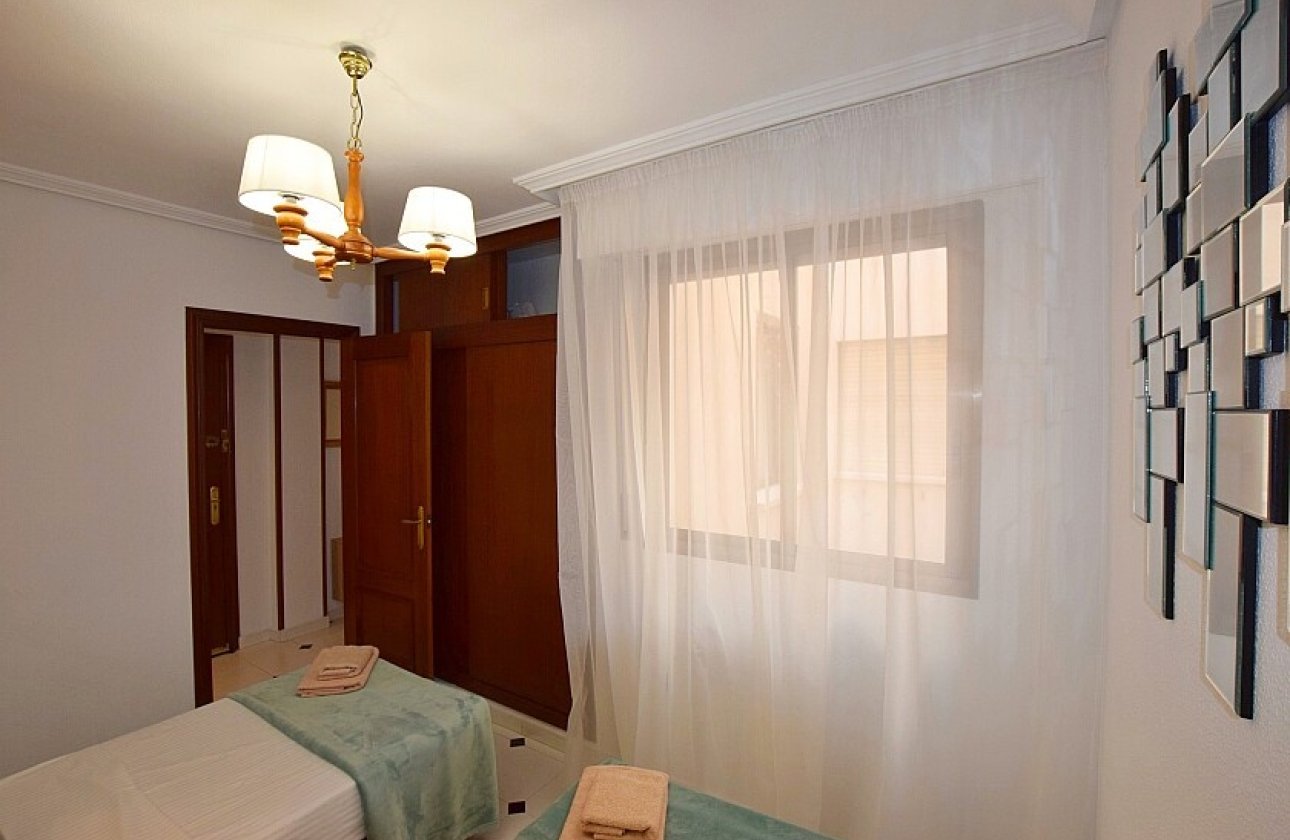 Resale - Apartment / flat - Torrevieja - Playa de los Locos