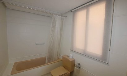 Resale - Apartment / flat - Torrevieja - Playa de los Locos