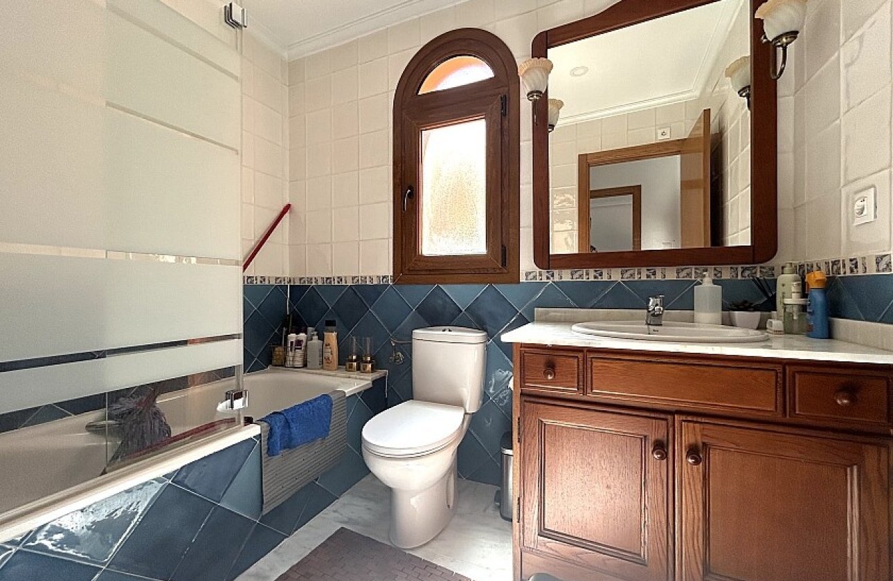 Resale - Villa - San Miguel de Salinas