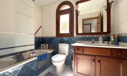 Resale - Villa - San Miguel de Salinas