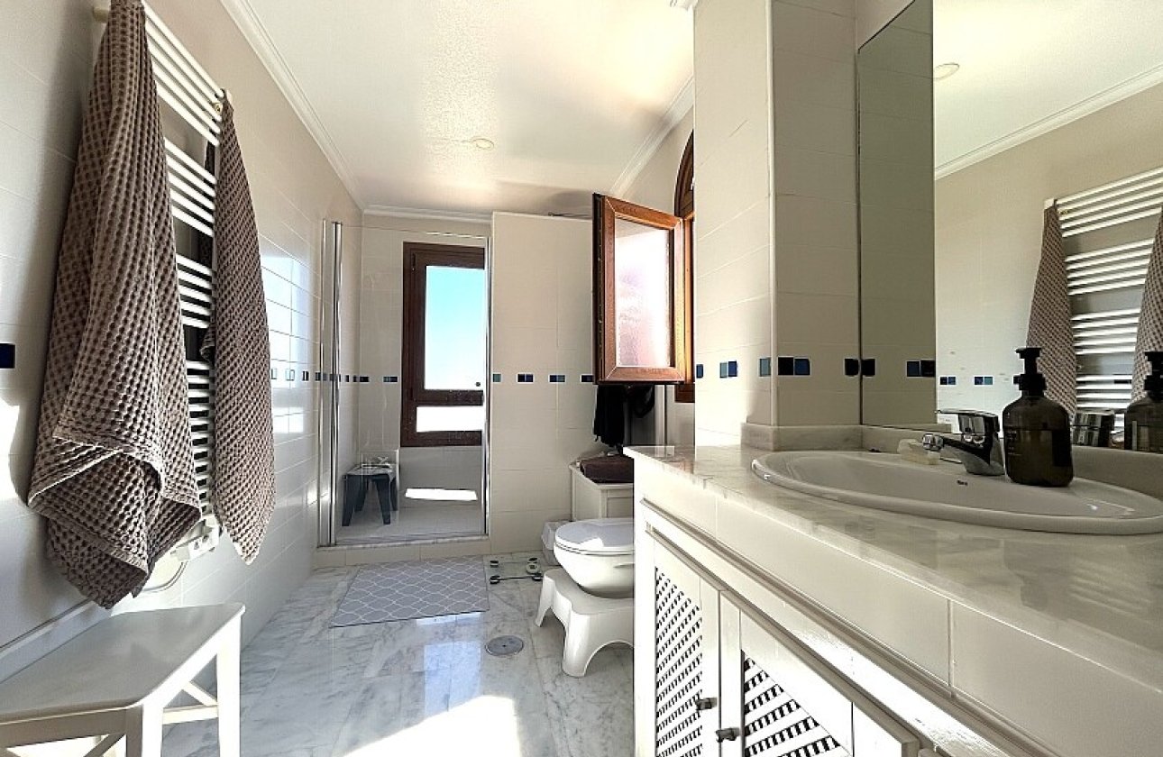 Resale - Villa - San Miguel de Salinas