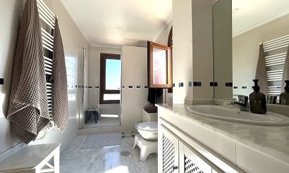 Resale - Villa - San Miguel de Salinas