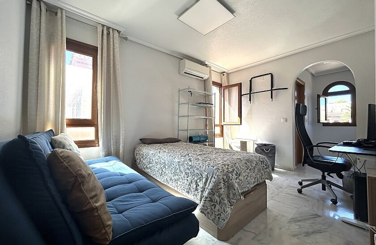 Resale - Villa - San Miguel de Salinas