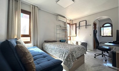 Resale - Villa - San Miguel de Salinas