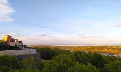 Resale - Villa - San Miguel de Salinas