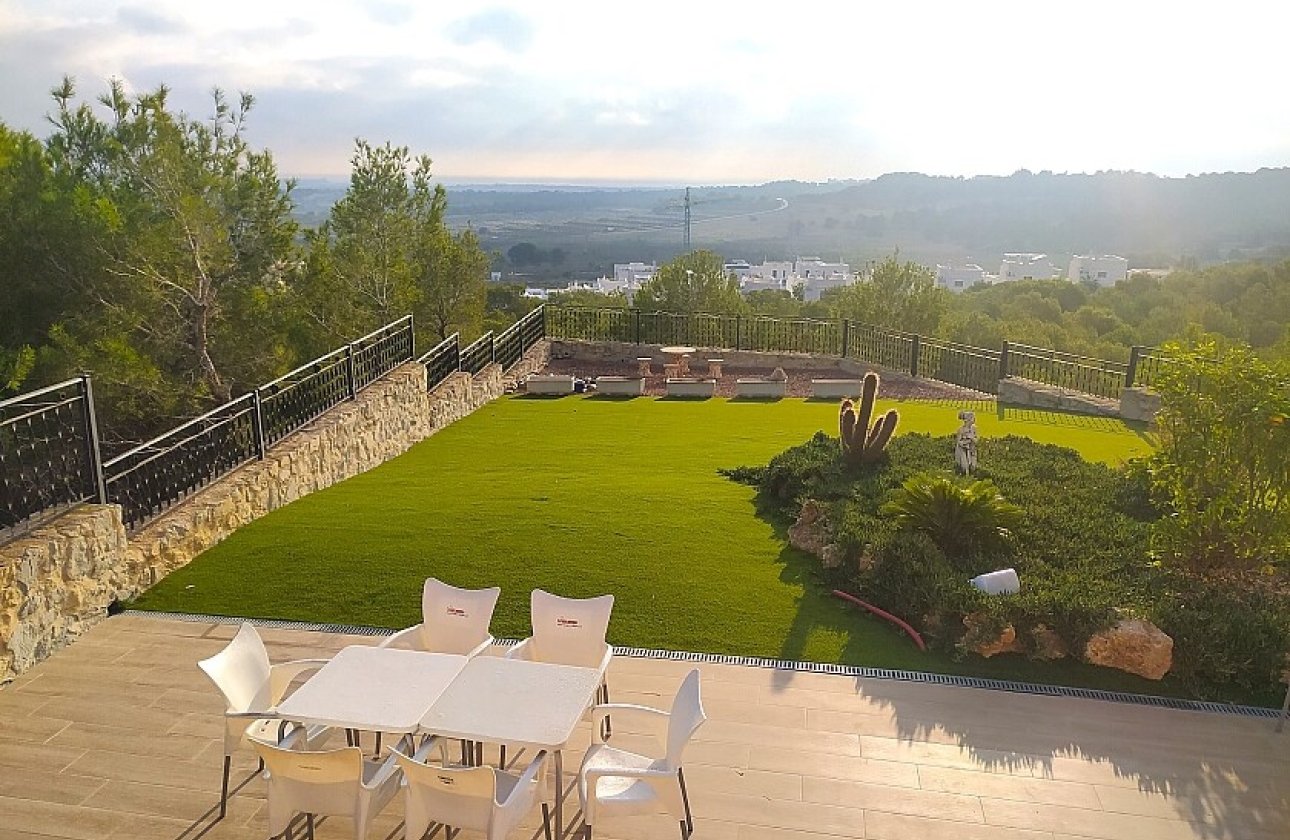 Resale - Villa - San Miguel de Salinas