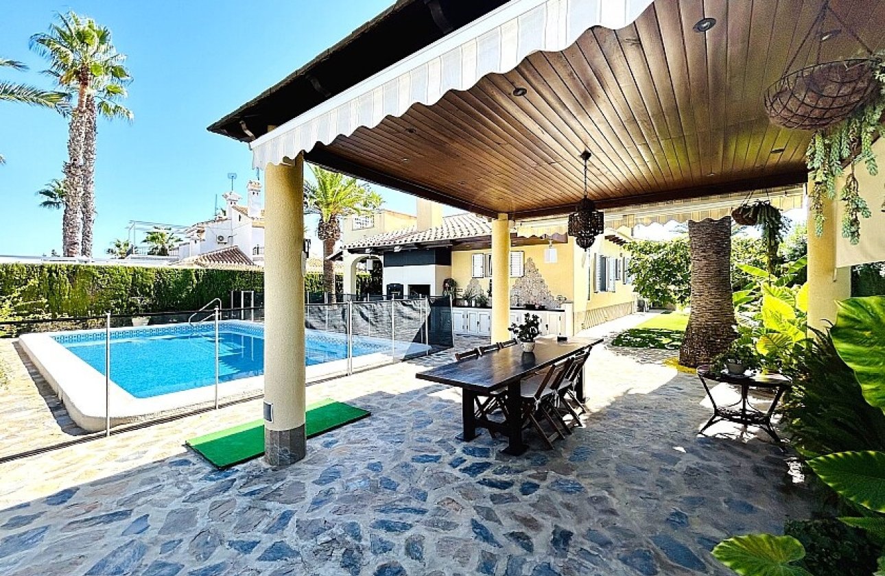 Resale - Villa - Orihuela Costa - Cabo Roig