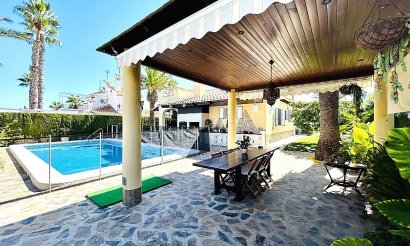 Resale - Villa - Orihuela Costa - Cabo Roig