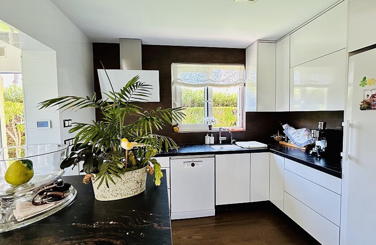 Resale - Villa - Orihuela Costa - Cabo Roig