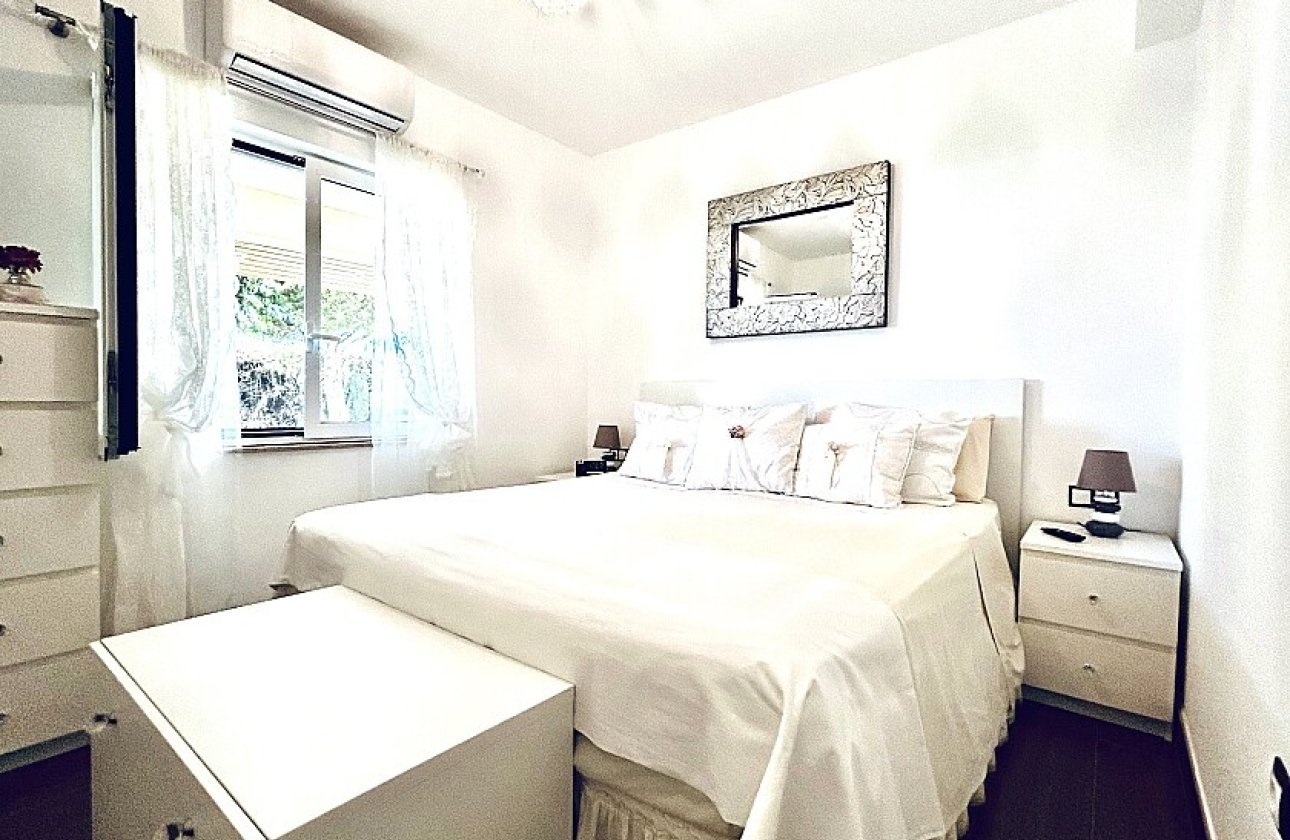 Resale - Villa - Orihuela Costa - Cabo Roig