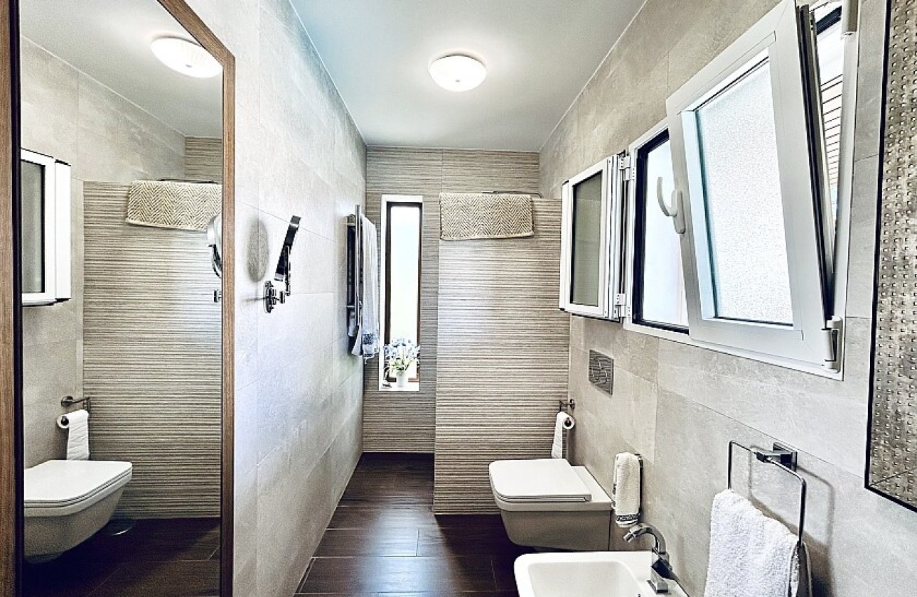 Resale - Villa - Orihuela Costa - Cabo Roig