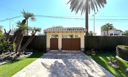 Resale - Villa - Orihuela Costa - Cabo Roig