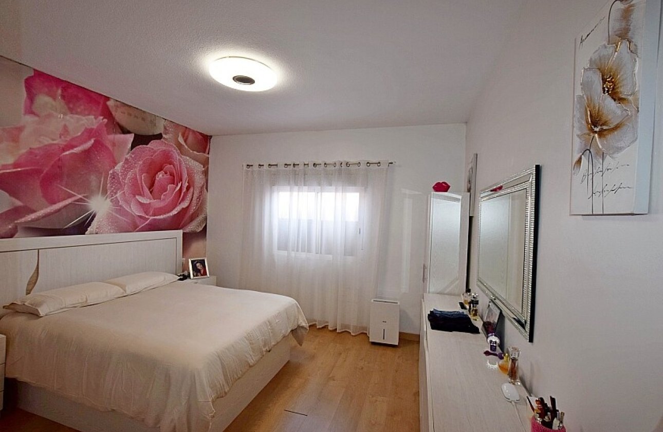 Resale - Townhouse - Cabo Roig