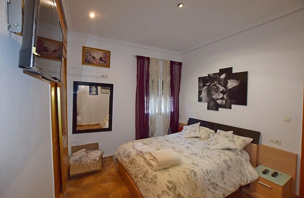 Resale - Villa - Rojales