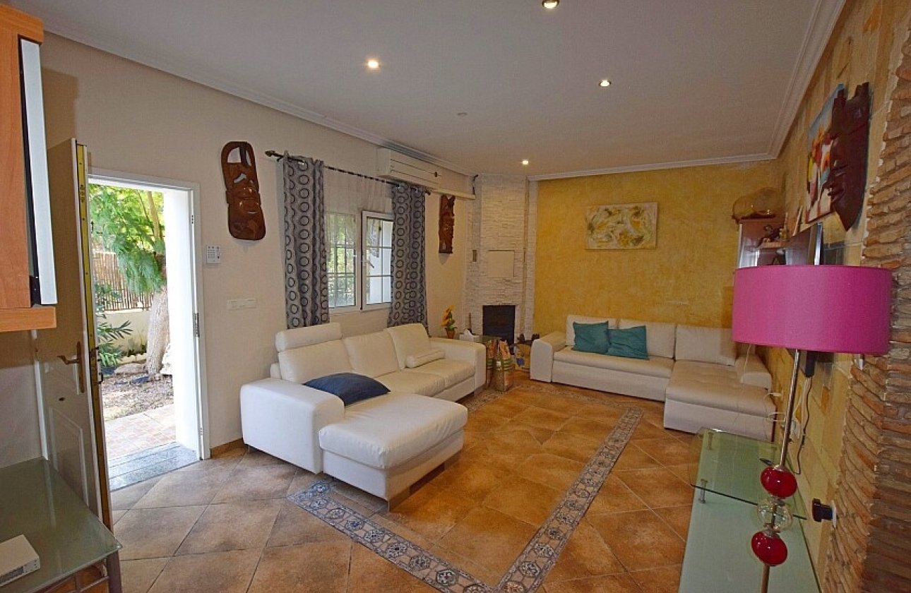 Resale - Villa - Rojales
