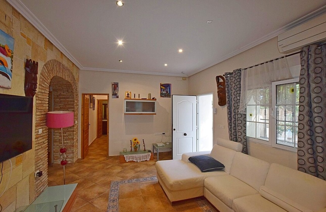 Resale - Villa - Rojales