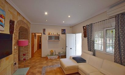 Resale - Villa - Rojales