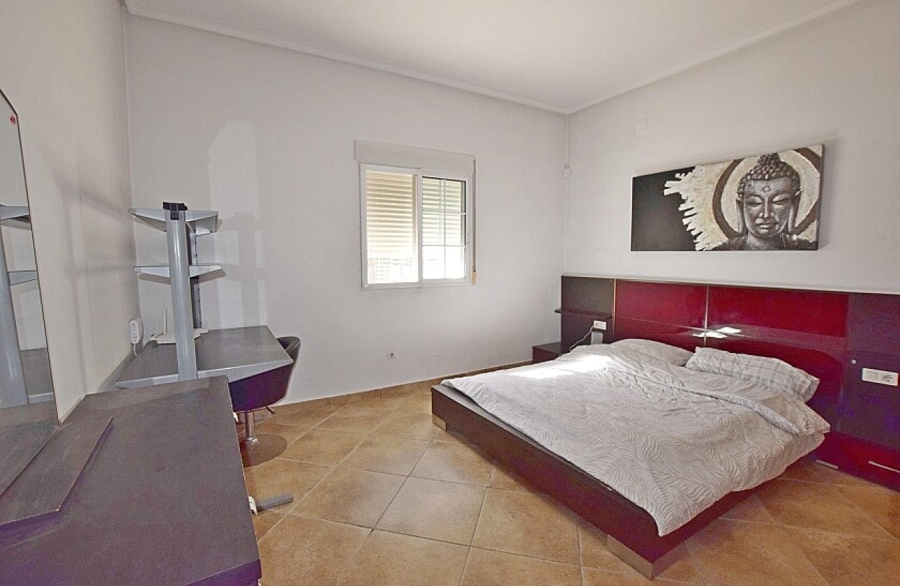 Resale - Villa - Rojales