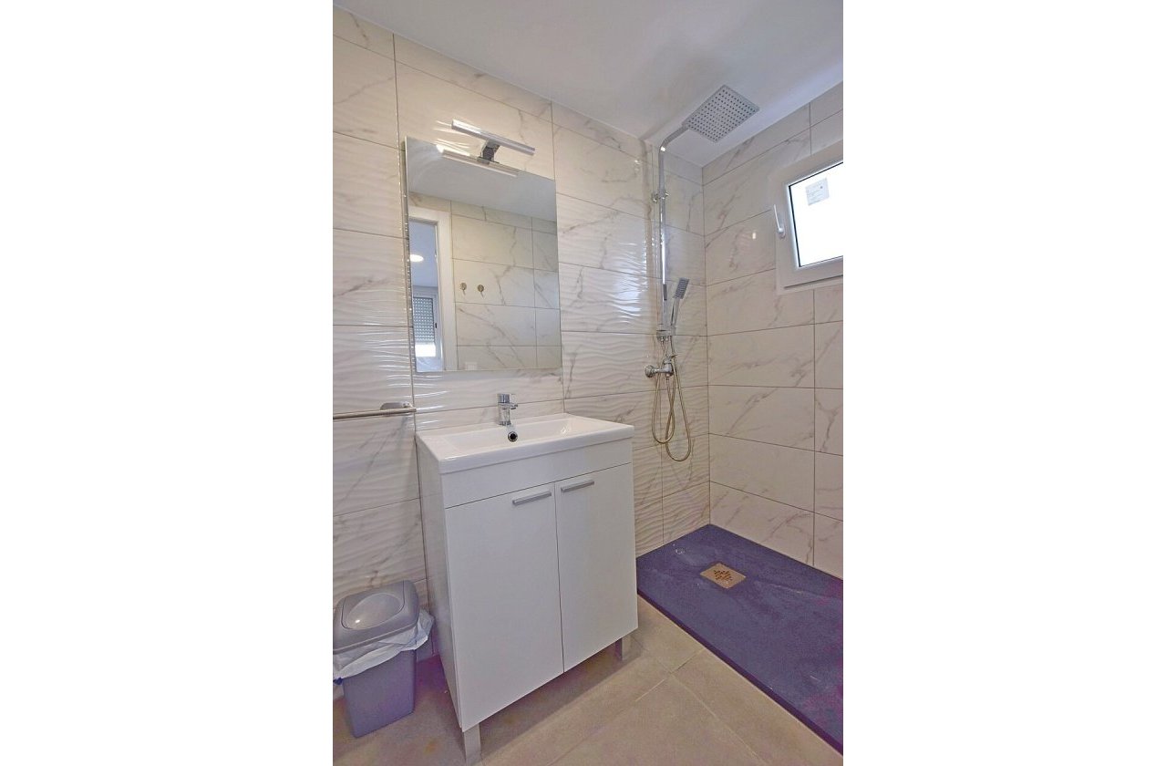 Resale - Villa - Rojales