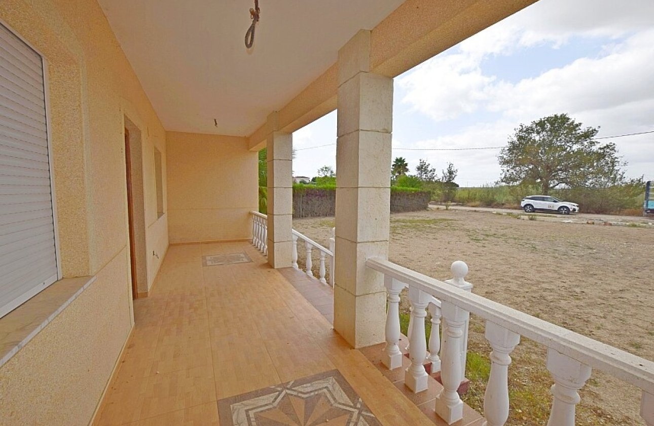 Resale - Villa - Dolores