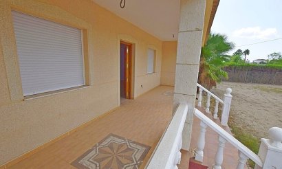 Resale - Villa - Dolores