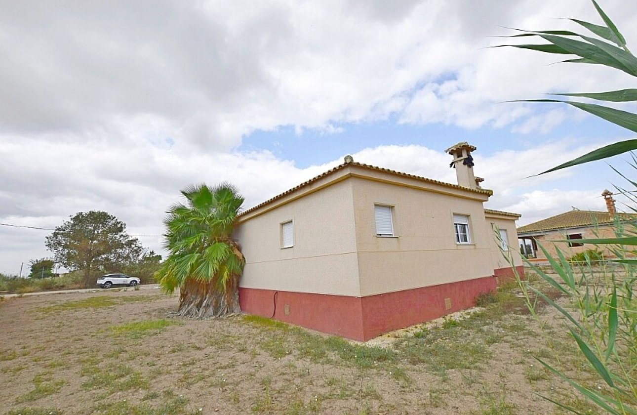 Resale - Villa - Dolores