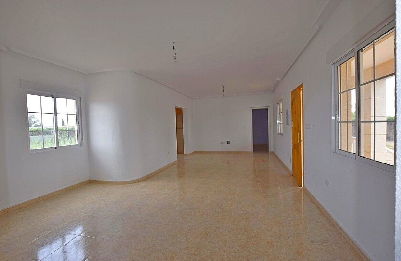 Resale - Villa - Dolores