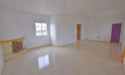 Resale - Villa - Dolores