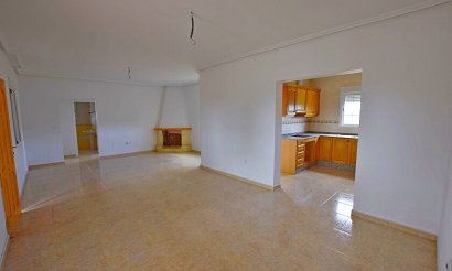 Resale - Villa - Dolores